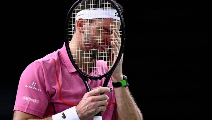 迪米吞双蛋成网坛爆炸新闻，麦肯罗：单反艺术家变成惊慌菜鸟