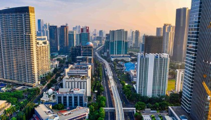 腾讯QQ游戏：构建腾讯生态的丰富虚拟空间，串联友情与欢乐的娱乐平台