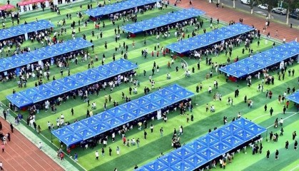 福建举办国企专场招聘会 318家企业提供2500个就业岗位