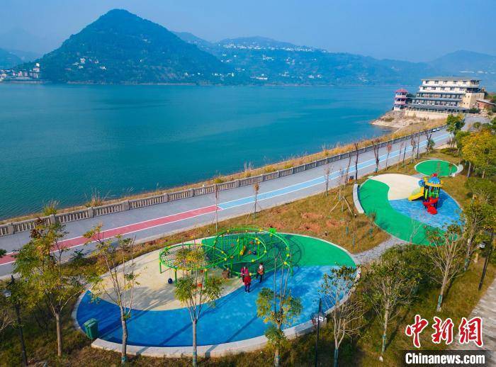 三峡库区重庆万州青山绿水景如画