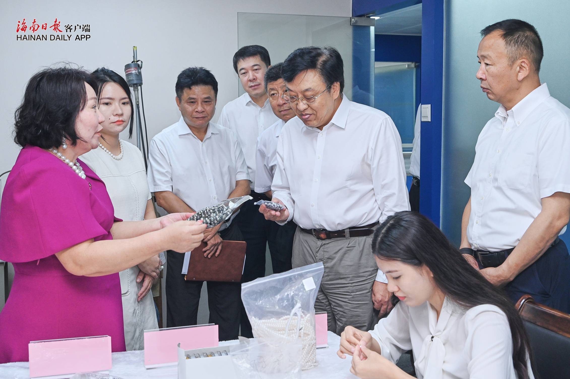 冯飞在海口调研自由贸易港压力测试情况 -- 图片新闻 -- 海南省应急管理厅