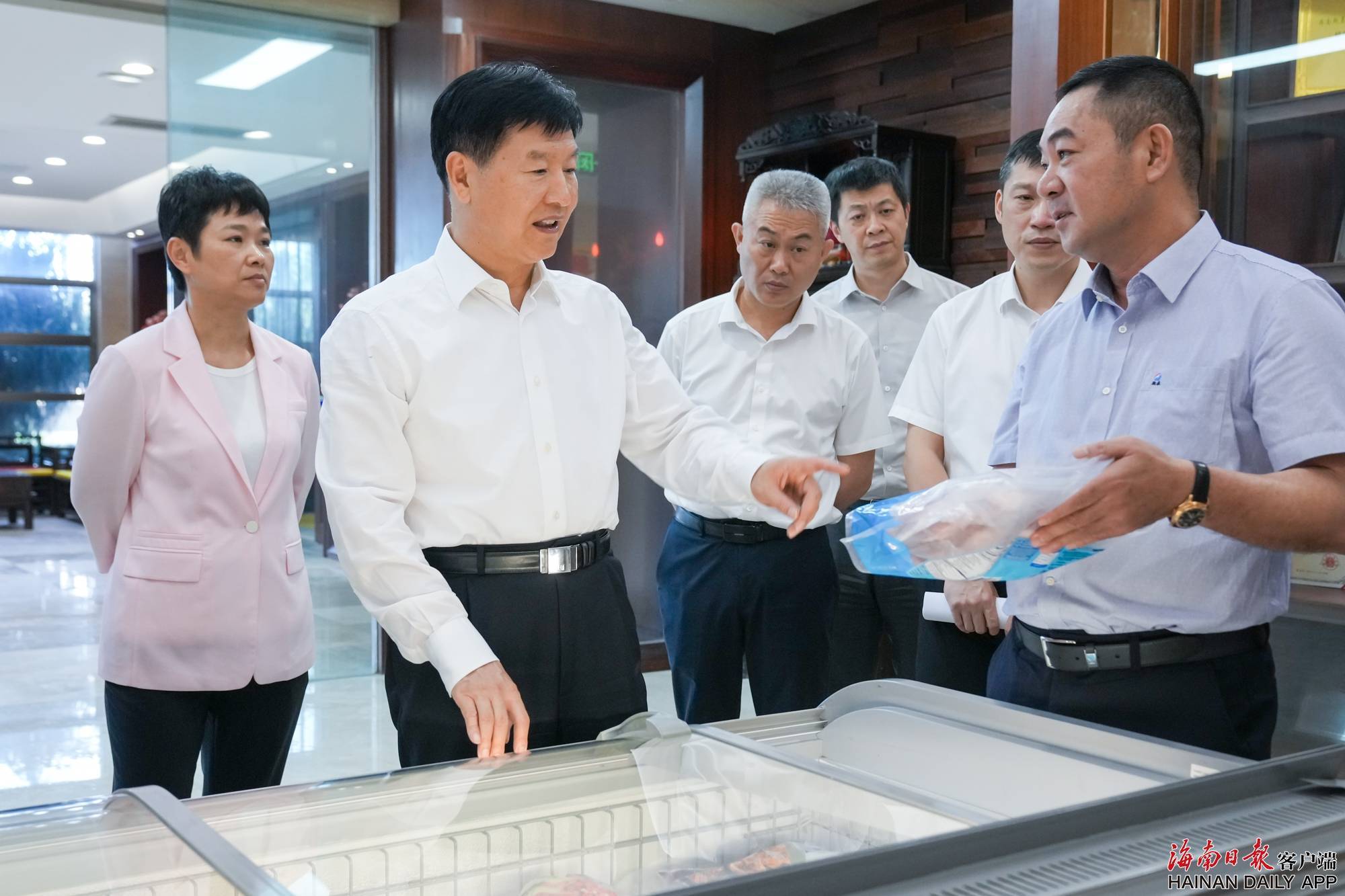 刘小明在澄迈海口调研企业生产经营情况 -- 图片新闻 -- 海南省应急管理厅