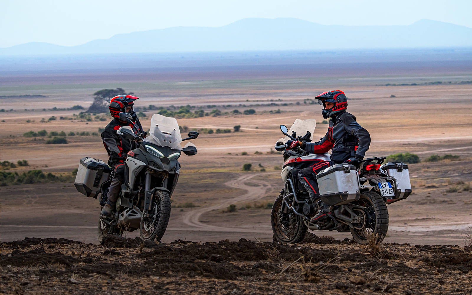 杜卡迪开启 Multistrada V4 Voyagers 2025 “全球征集活动”